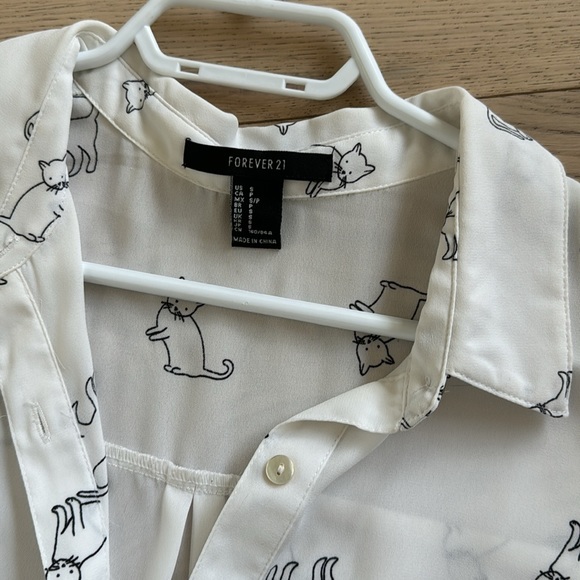 Cat print Top - Picture 2 of 3